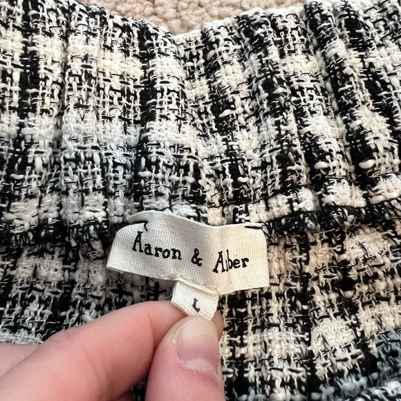 AARON & Amber Women’s Black and White High Waisted Shorts Size Large - Picture 9 of 9